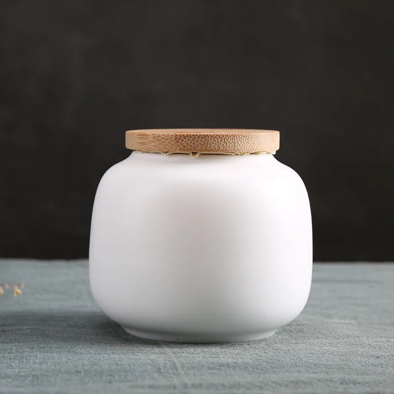 Simple Ceramic Pet Urn for Ashes, Japanese-Style, Dog and Cat Souvenirs, Porcelain Clay Making, High Quality