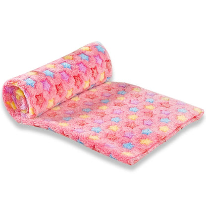 Soft and Fluffy High Quality Pet Blanket Cute Star Print Pet Mat Warm and Comfortable Pet Blanket for Dogs and Cats Pet Supplies
