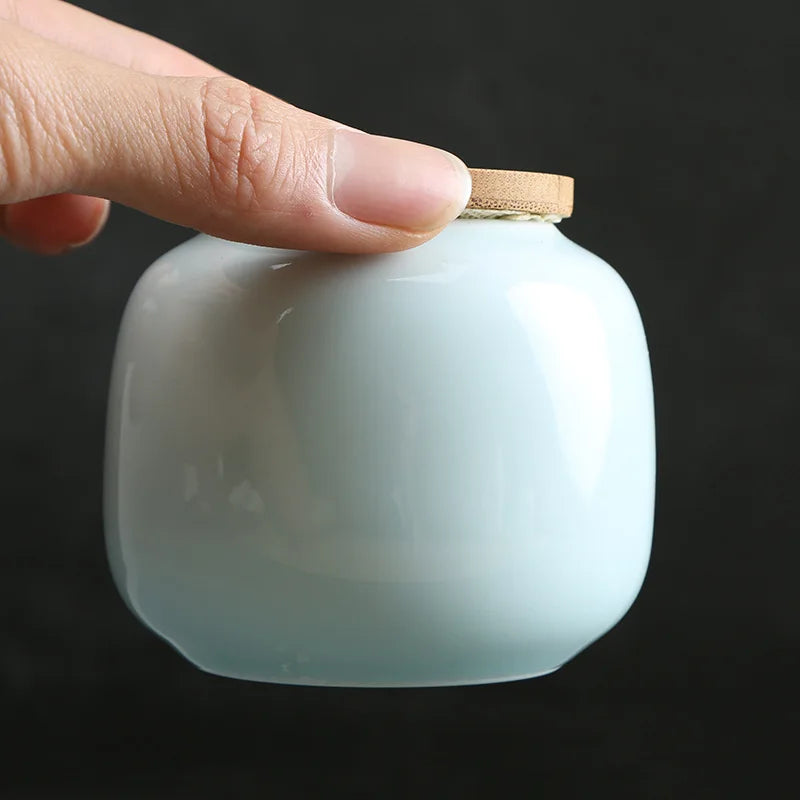 Simple Ceramic Pet Urn for Ashes, Japanese-Style, Dog and Cat Souvenirs, Porcelain Clay Making, High Quality