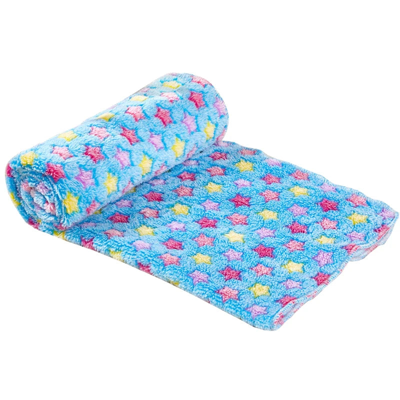 Soft and Fluffy High Quality Pet Blanket Cute Star Print Pet Mat Warm and Comfortable Pet Blanket for Dogs and Cats Pet Supplies